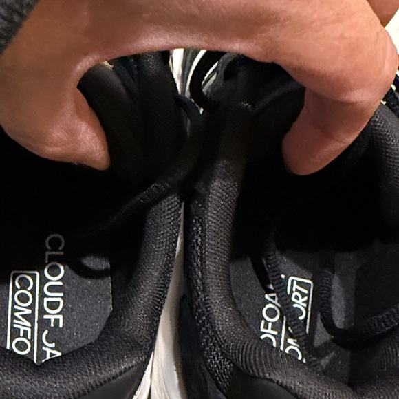 Adidas Black and White cloud foam sneakers NWOT - Picture 3 of 9